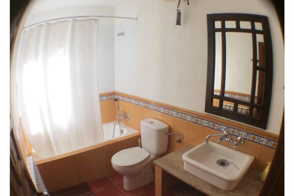 Gran Casa, Lagunas De Ruidera, Bbq, Porche, Chimenea Casa de vacances *